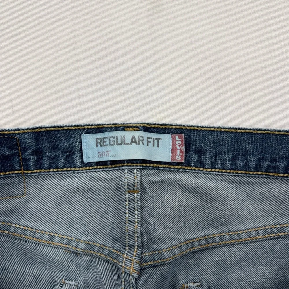 Y2K Levi's Jeans 505 Regular Fit Straight Leg Medium Wash Blue Mens W32 L30